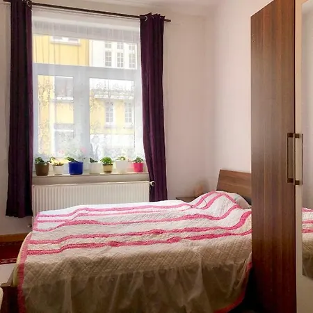 Comfy Near Metro - Kantplatz